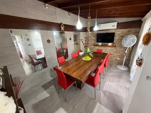 Tipo Casa PH de 4 ambientes - Lanús Oeste. 