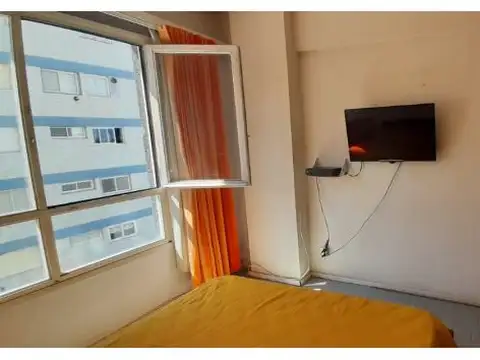 calle 23 623 , Piso 4