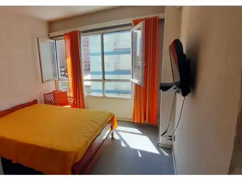 Alquiler temporario departamento 1 ambiente vista lateral al mar Miramar