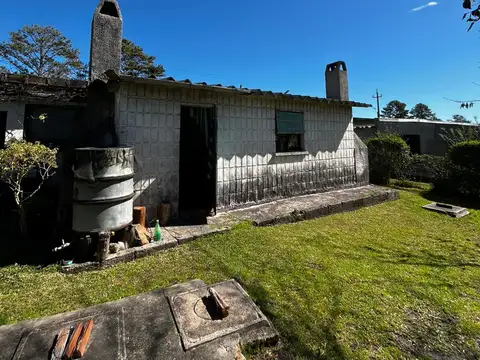 Casa en Alquiler con 1 cochera