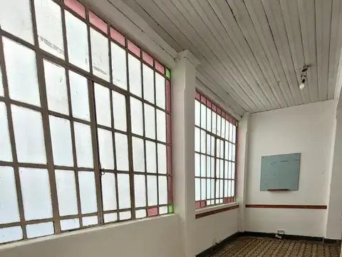 Oficina en Alquiler al Este