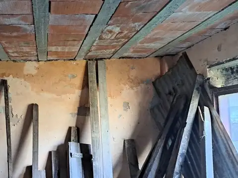 Casa 3 ambientes con 1 baño