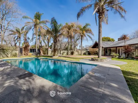 VENTA - Casa de 5000 m², con 3 dormitorios, quincho y piscina - Barrio Los Olmos, Roldán.