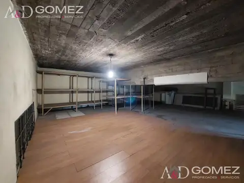GALPON 90 M2 - 70   ENTREPISO A METROS DE AV. MARQUEZ
