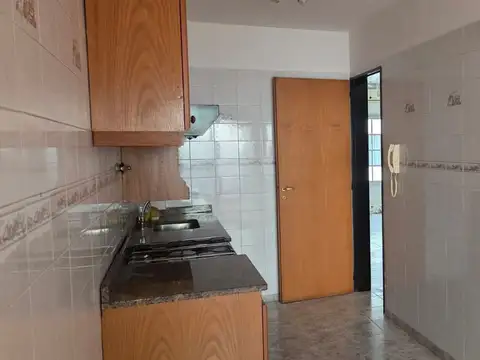 Depto Tipo Casa en Alquiler en Villa Real, $ 1.300.000