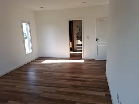 Venta Casa -  Barrio Ceibos - Puertos del Lago