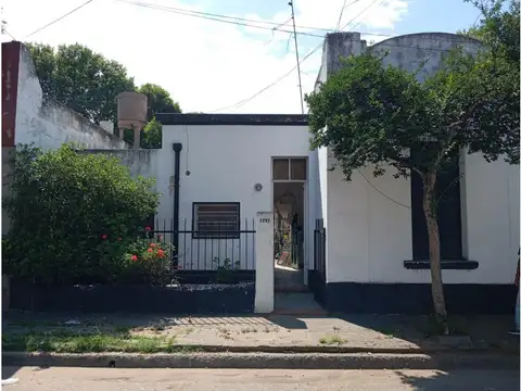 Casa en Venta en Azcuenaga, Rosario