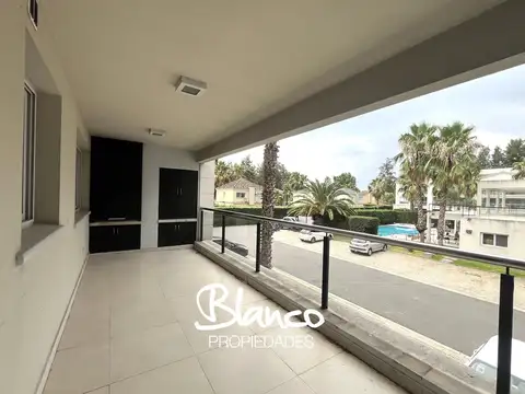 Departamento  en Venta en Boulevard del Sol, Pilar, G.B.A. Zona Norte