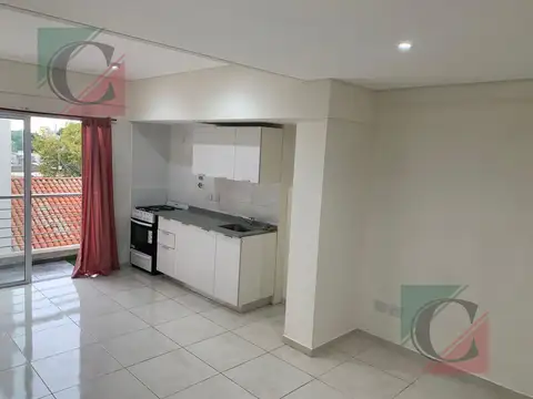 Departamento en Alquiler en Villa Talleres, $ 400.000