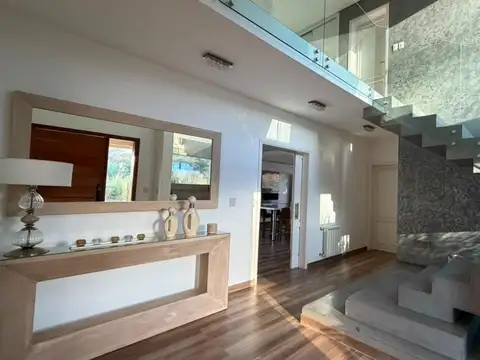 Casa en Venta de 5 dormitorios
