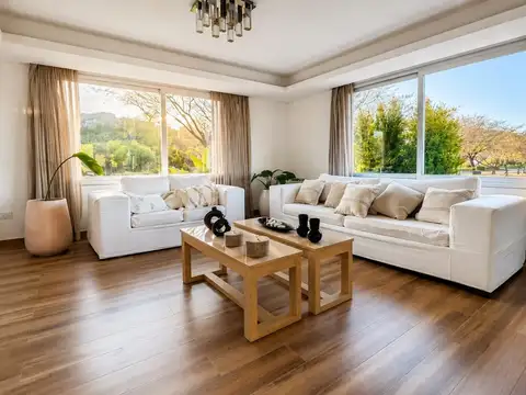 Casa en Venta de 5 dormitorios