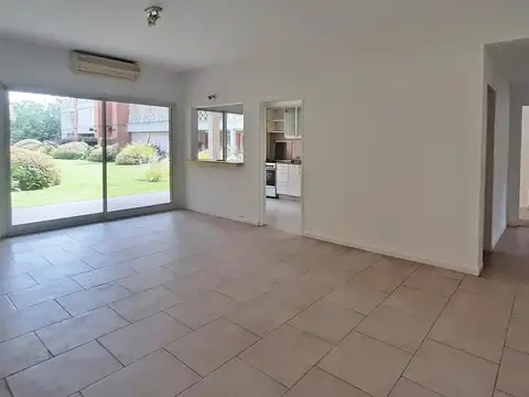 Departamento en Alquiler de 4 ambientes