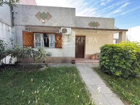 CASA EN VENTA 3 AMBIENTES CON COCHERA EN VILLA SARMIENTO