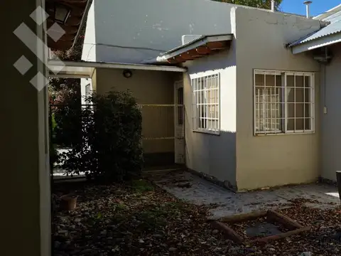 EN VENTA CASA PLOTTIER NEUQUÉN | LOTEO LOS ÁNGELES | Lote 408 m² | 2 Dorm   Estudio | Garage