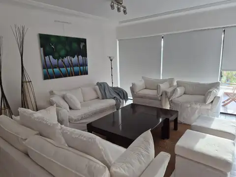 Departamento en Alquiler Temporal en Punta del Este, USD 25.000