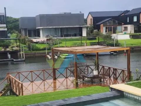 Casa  en Venta en Albanueva, Rincón de Milberg, Tigre