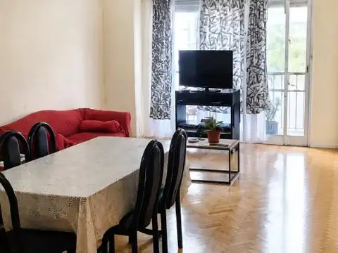 Departamento semipiso de 3 ambientes, más servicio 2 baños