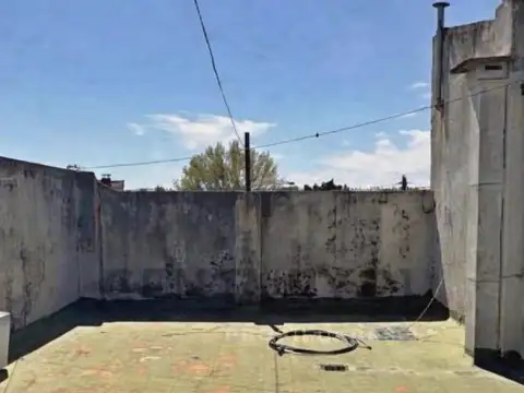 VENTA CASA 4 AMBIENTES - HAEDO NORTE