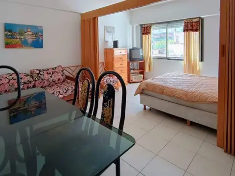 Avenida Independencia al 900