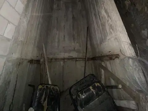 Edificio - Venta - Argentina, Capital Federal - Quinquela Martin 2000