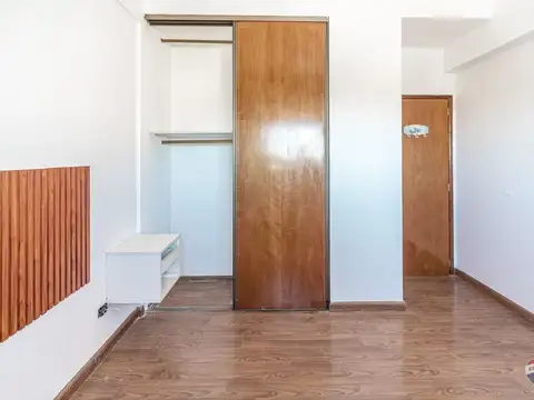 Departamento en Venta en Bernal Oeste, USD 95.000