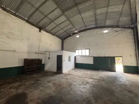 Local en Alquiler en Corrientes, $ 900.000