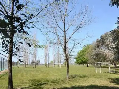 Espectacular Lote En Venta En Barrio Mirabosques,