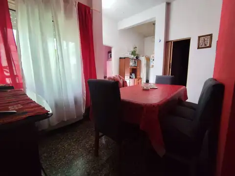 Depto Tipo Casa 4 ambientes con 1 baño