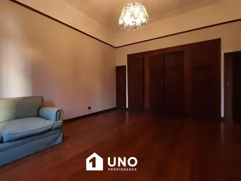 San Lorenzo 1100, Piso 01