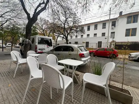 Alcaraz 4400