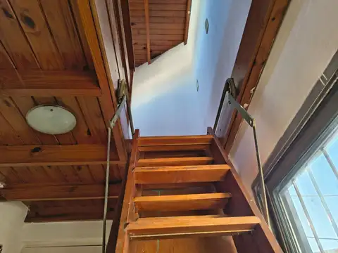 Depto Tipo Casa en Venta en Bernal Oeste, USD 45.000