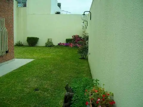 Casa en Venta en Ramos Mejia, USD 300.000