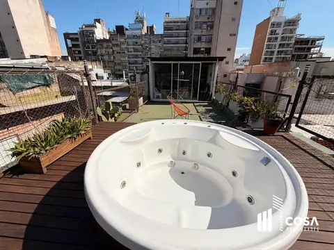Venta Casa 3 dormitorios con amplia terraza Centro Rosario