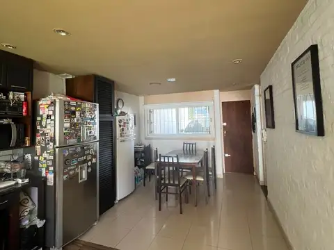 Casa en alquiler 4 amb! Con Jardin y pileta.