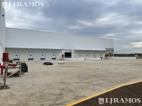 Depósito en Zarate