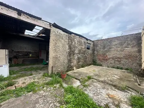 ALQUILER DEPOSITO/COCHERA LANÚS OESTE