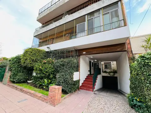 Departamento de 3 ambiente en alquiler, en Martínez.
