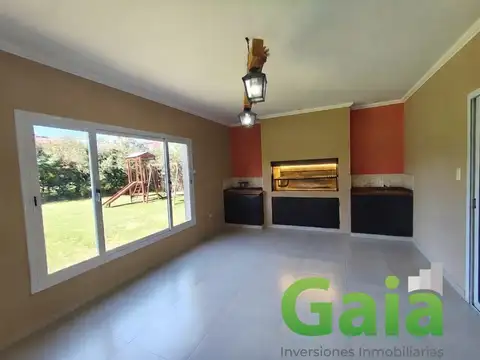 CASA EN VENTA EN EL TIPAL