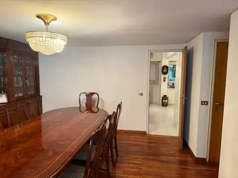 Departamento 5 ambientes con 3 baños