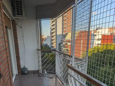 RESERVADO   2 DORMITORIOS  más TERCER DORMITORIO O ESCRITORIO frente balcón lavadero RESERVADO