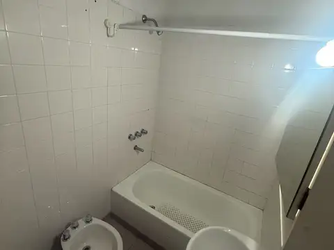 Departamento en Alquiler en Carapachay, $ 650.000