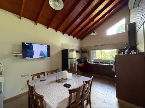 Casa 4 ambientes con 4 baños