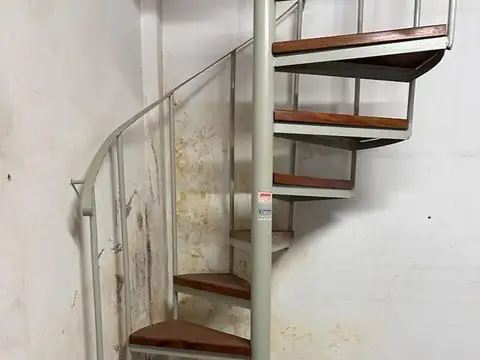 Local en Venta en Luis Guillon, USD 207.000