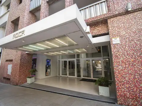 Av montes de oca al 200