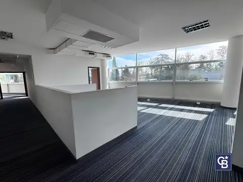 Oficina en Alquiler al Noreste