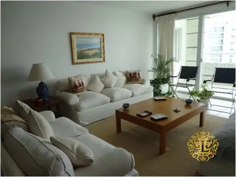 Departamento en Venta de 6 ambientes