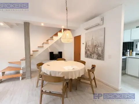 Casa en venta 4 ambientes en condominio LA MORA Hurlingham - Barrio con porton
