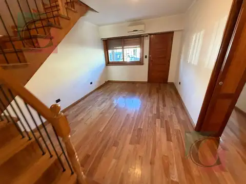 Casa 6 ambientes con cochera valentin alsina