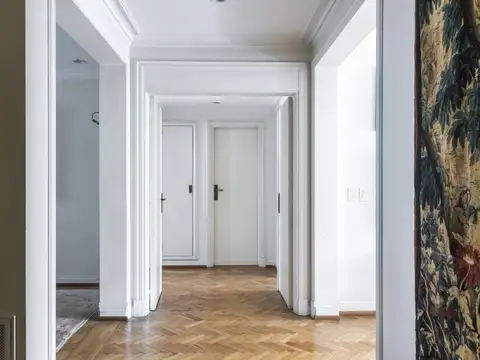 Arroyo 1100, Piso 4