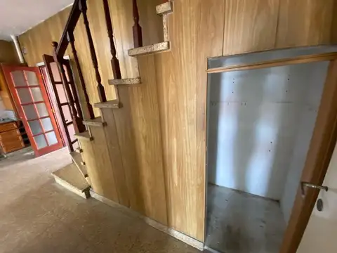 HERMOSA CASA 3 AMBIENTES EN MORON SUR